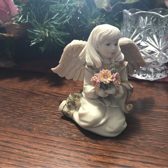 Vintage Sarah’s Angels June Figurine - Picture 1 of 6